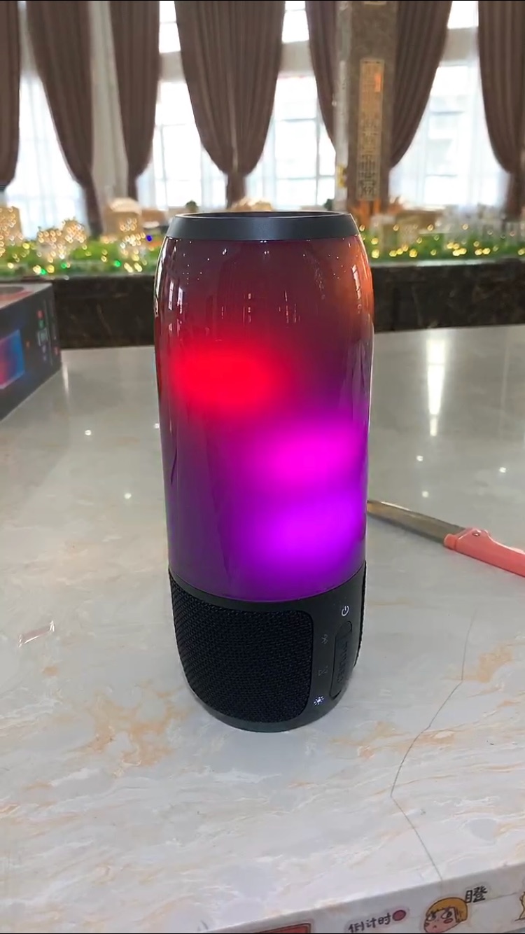 jbl便携式蓝牙音响拆解,jbl便携式蓝牙音箱