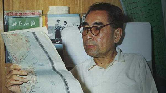 建筑工地挖出鬼火,地下冒绿光挖出的东西