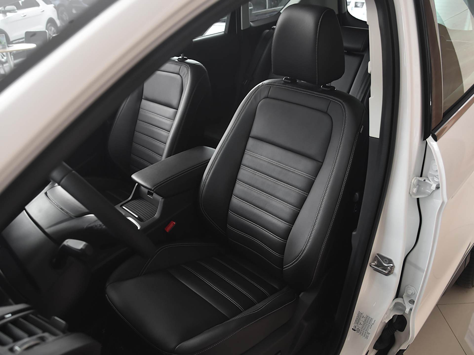 福特翼虎2.0t四驱性能测试,四缸油耗低的车型