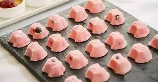 三月机票特价旅游地,3月份从成都出发机票白菜价