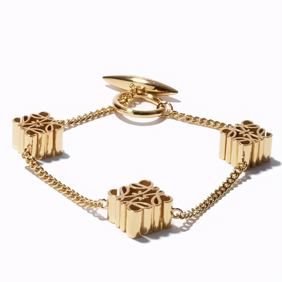 香奈儿珠宝首饰双clogo,香奈儿logo的首饰