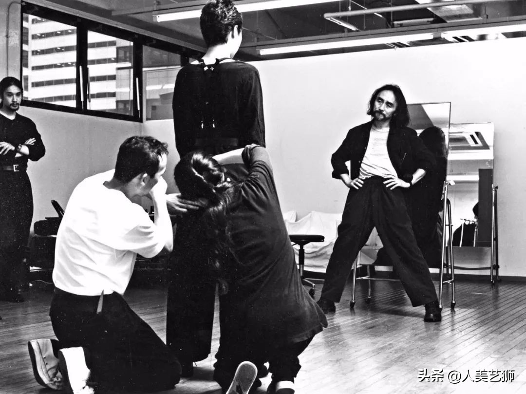 山本耀司是阿迪达斯的吗,山本耀司阿迪达斯合作鞋