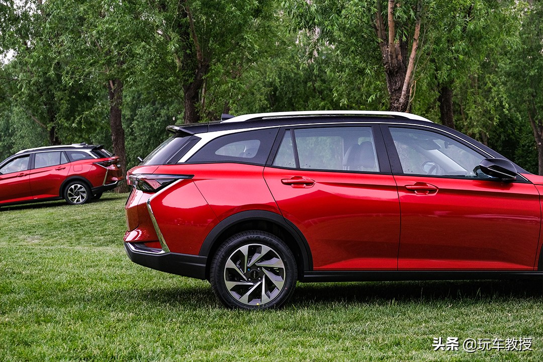 10万左右个性suv,10万左右的法系车suv