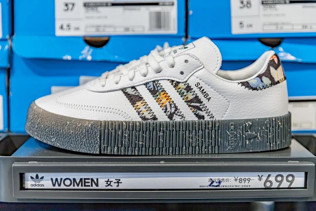 意大利风情小镇4期交付,沈阳意大利风情小镇怎么样