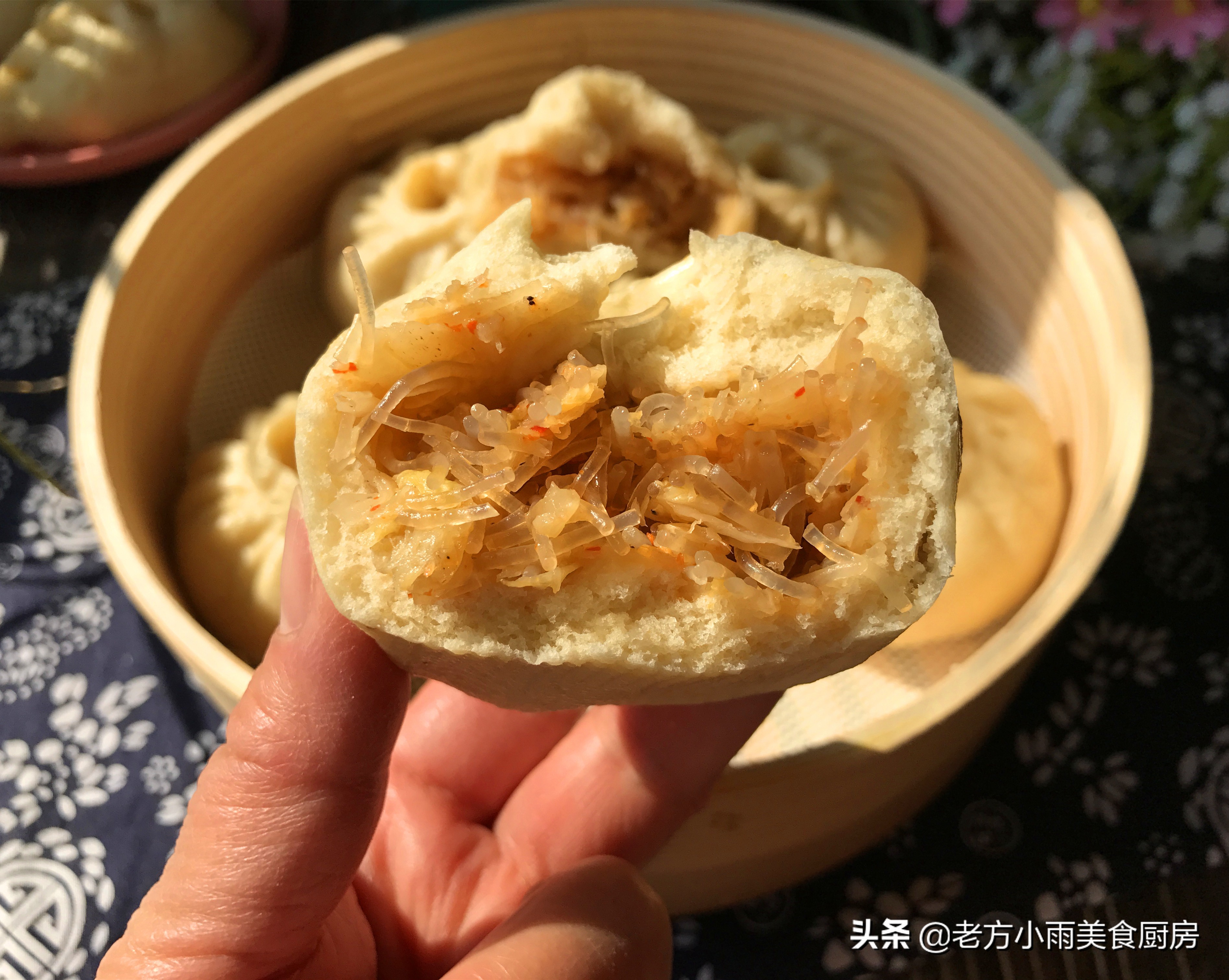 胡萝卜肉鸡蛋粉丝包子馅做法大全,芹菜猪肉粉丝包子馅怎么调最好吃