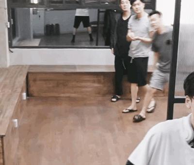 大湾区哥哥们“上班一条虫,下班一条龙”,看看你是不是一样呢?