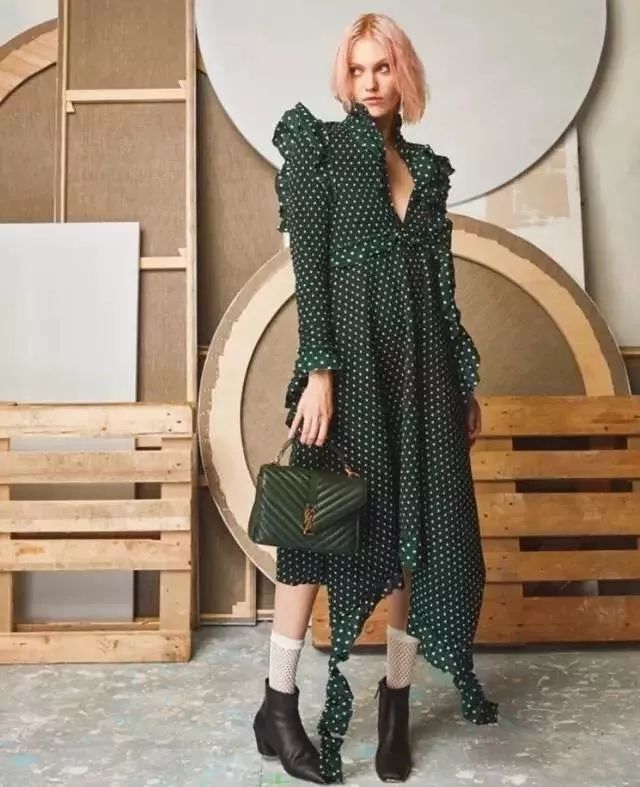 lv和chanelysl (ysl niki与lv邮差包哪个值得入手)