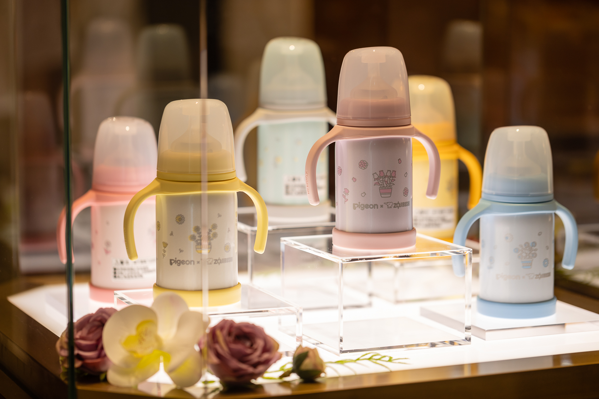 分阶学饮温暖随行贝亲携手象印联名发布诗人花园不锈钢保温杯新品