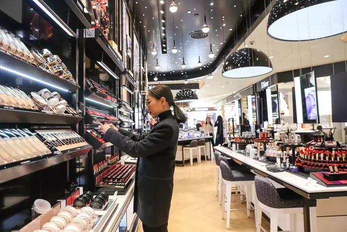 代购卖1000多的护肤品大概有哪些,代购一套护肤品赚多少