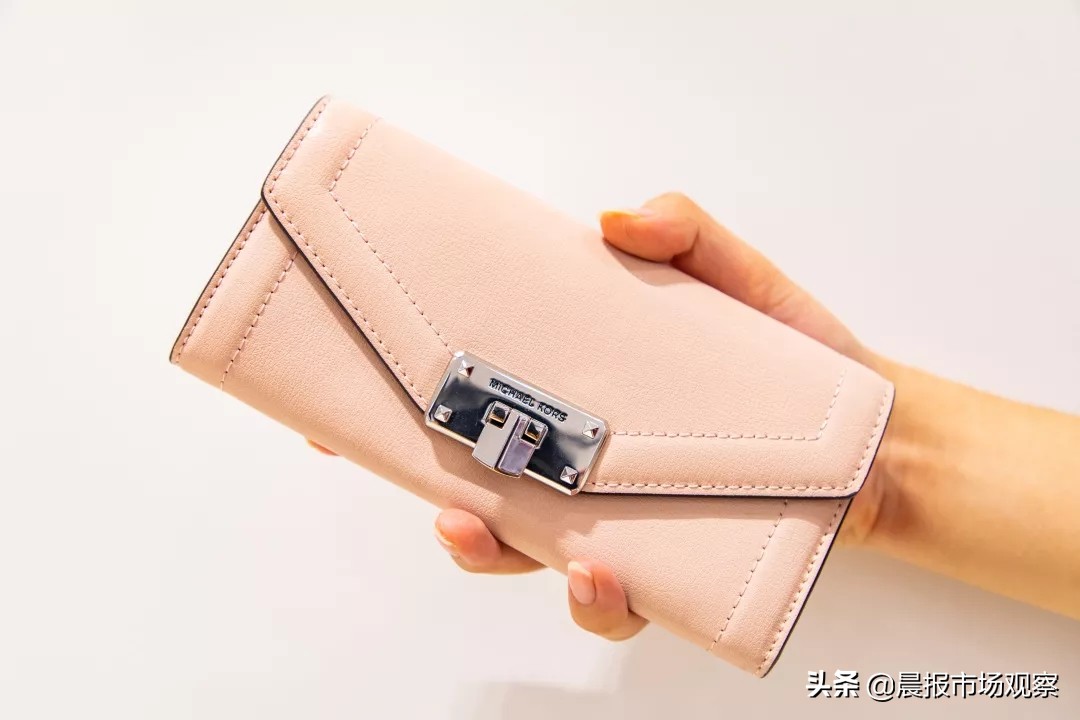 上海青浦百联绫致奥莱旗舰店,百联六城七店感恩日