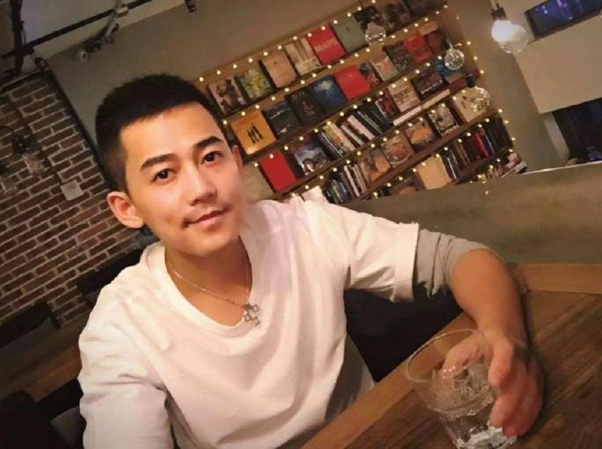 你们记住了“砸电视”，我只记得01号，苏醒备受争议却活得精彩