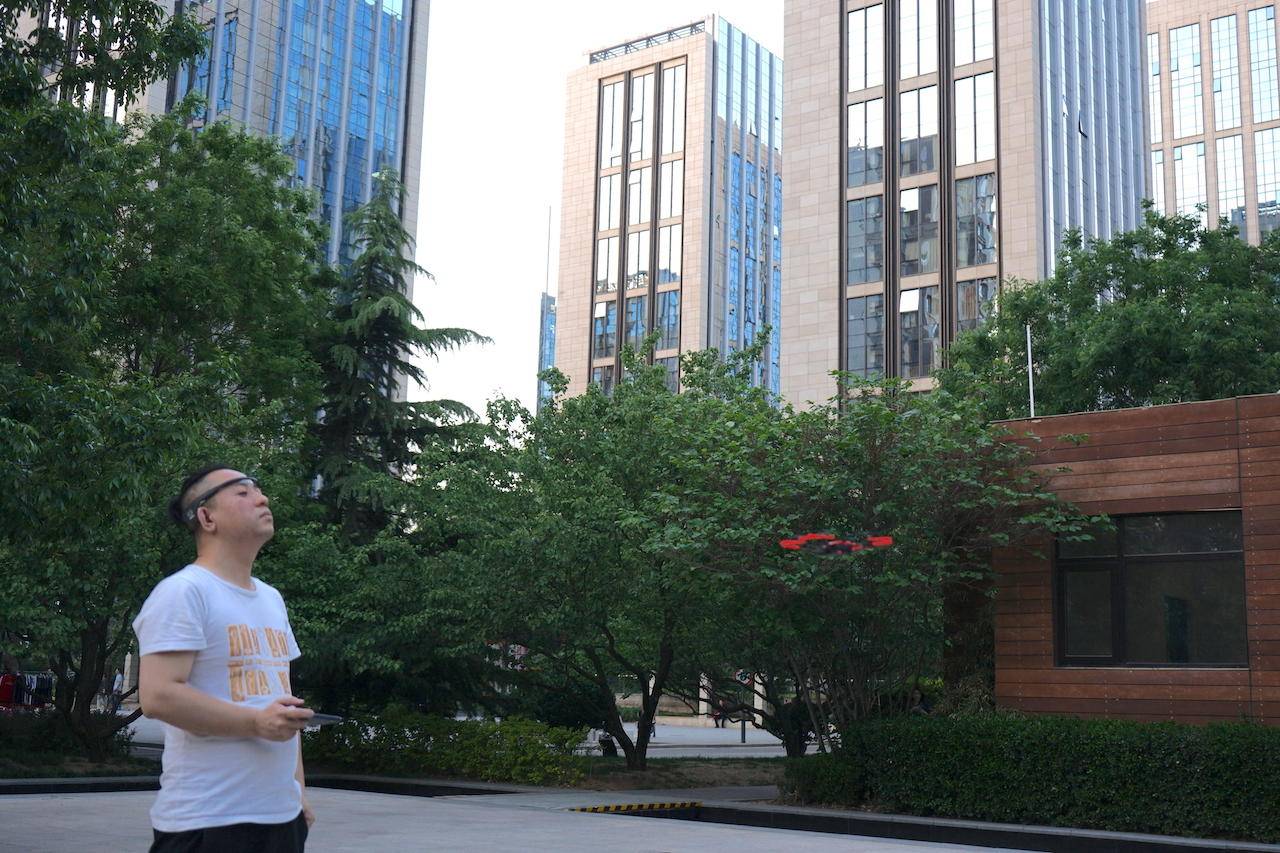 UDRONE意念无人机,科技圈无人机测评