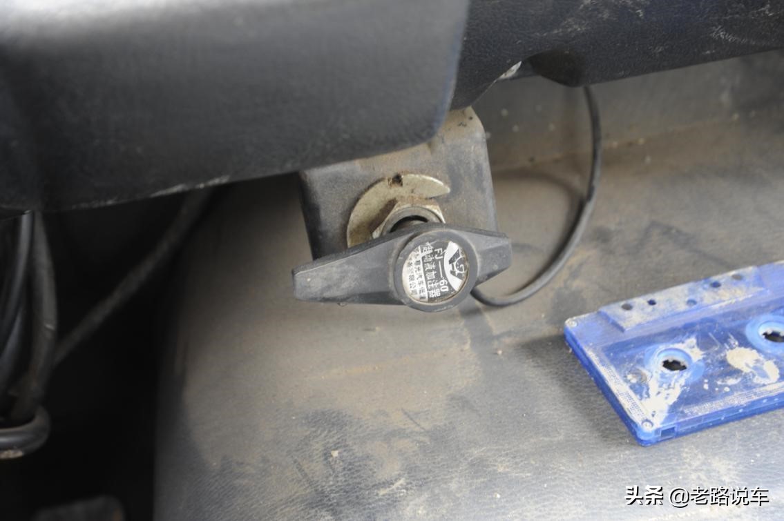 重庆铁马6x6军用车多少马力,重庆铁马6x6军用越野车