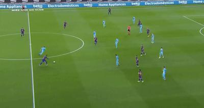 西甲球评最新比赛,巴萨传控足球被谁破解了