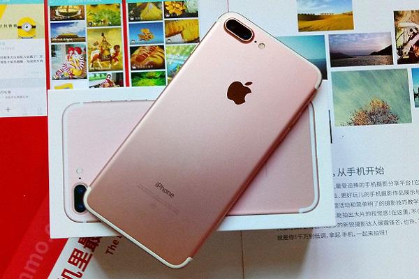 苹果11promax打完电话屏幕不亮,苹果手机有声音屏幕不亮怎么回事