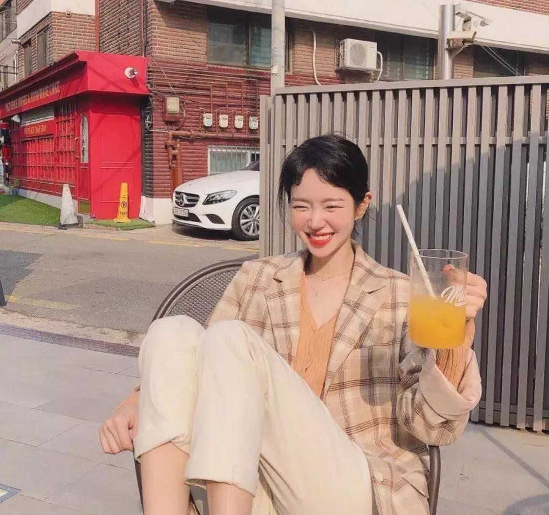 网红脸早已过时高级脸才是王道,清冷气质网红脸