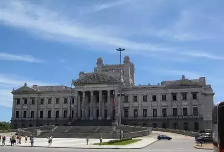 乌拉圭怎么样,乌拉圭的特点