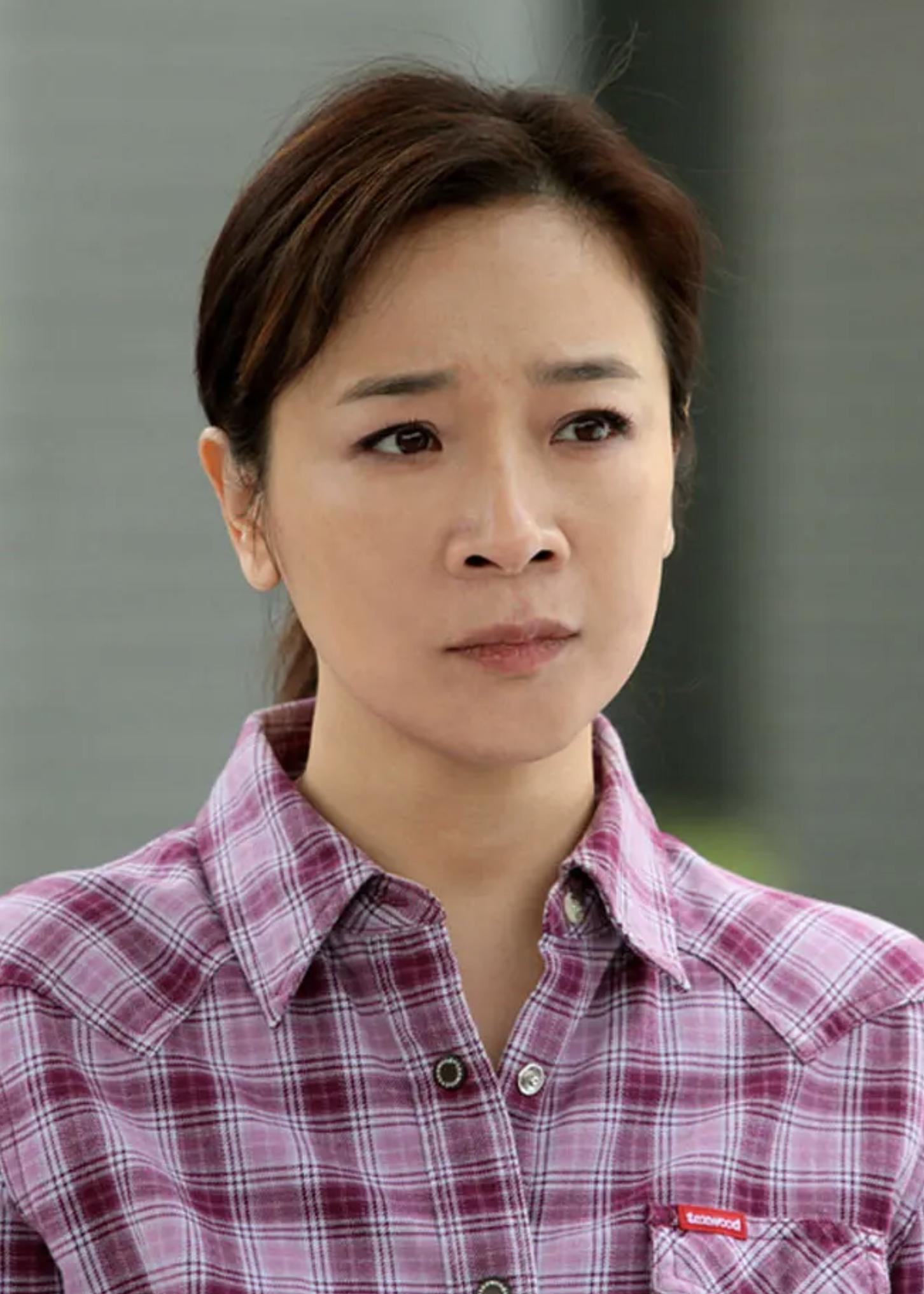 陈小艺有过几次恋情,陈小艺个人资料简介及老公