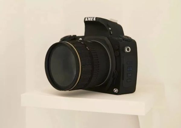 中国人烧给死人的纸扎，登上巴黎设计周，还被法国的博物馆收藏。