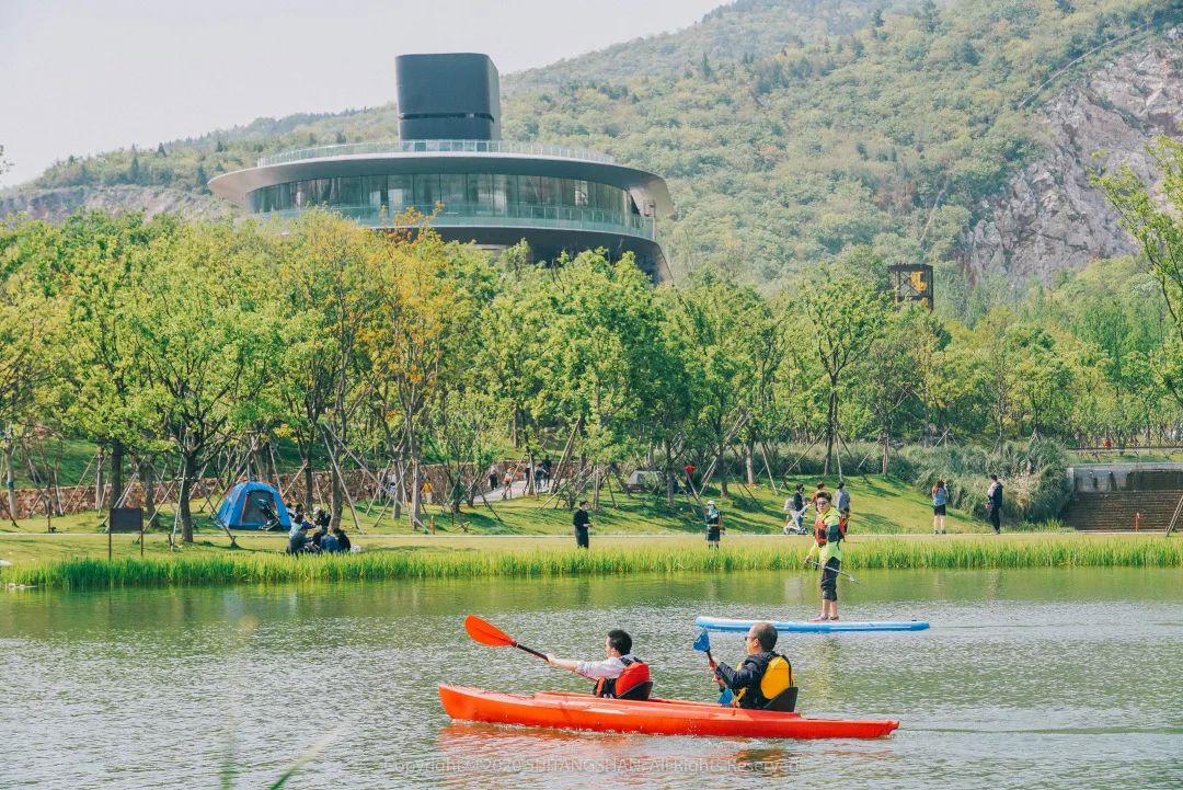 南京汤山哪里可以玩皮划艇,汤山矿坑公园三叠湖皮划艇