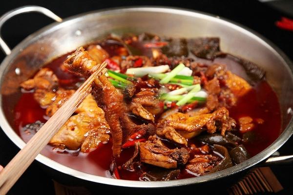 江湖菜馆中的重庆烧鸡公,江湖菜烧鸡公