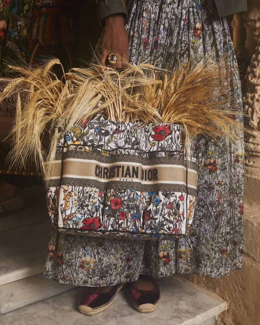 三十而已里面王漫妮的包包,三十而已中王漫妮的包包