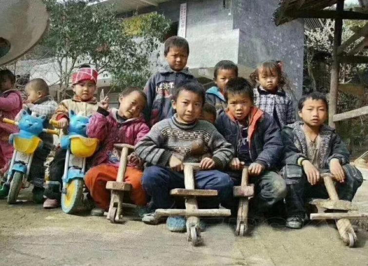 图片过于真实，MIIN车友会小姐姐最多，普拉多车友会都是大叔