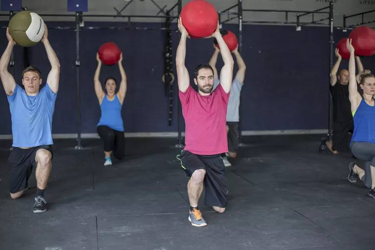 弹跳力属于身体素质吗,弹跳力靠的是腿的爆发力吗