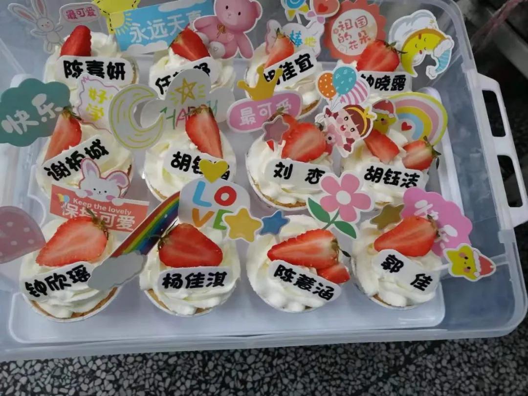 儿童庆祝建党100周年文艺汇演,庆祝建党百年文艺演出儿童合唱