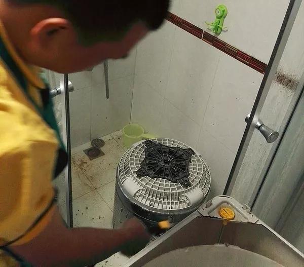 洗衣机不洗比马桶还脏,最有效的清洁洗衣机的方法