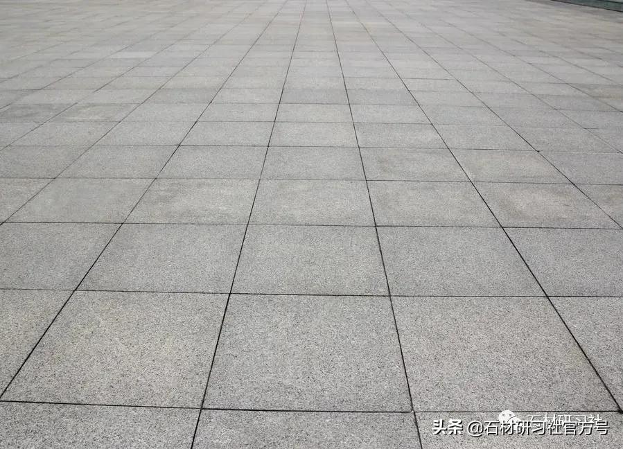 「石材护理」广场地面毛面石材污染的成因，防护与治理