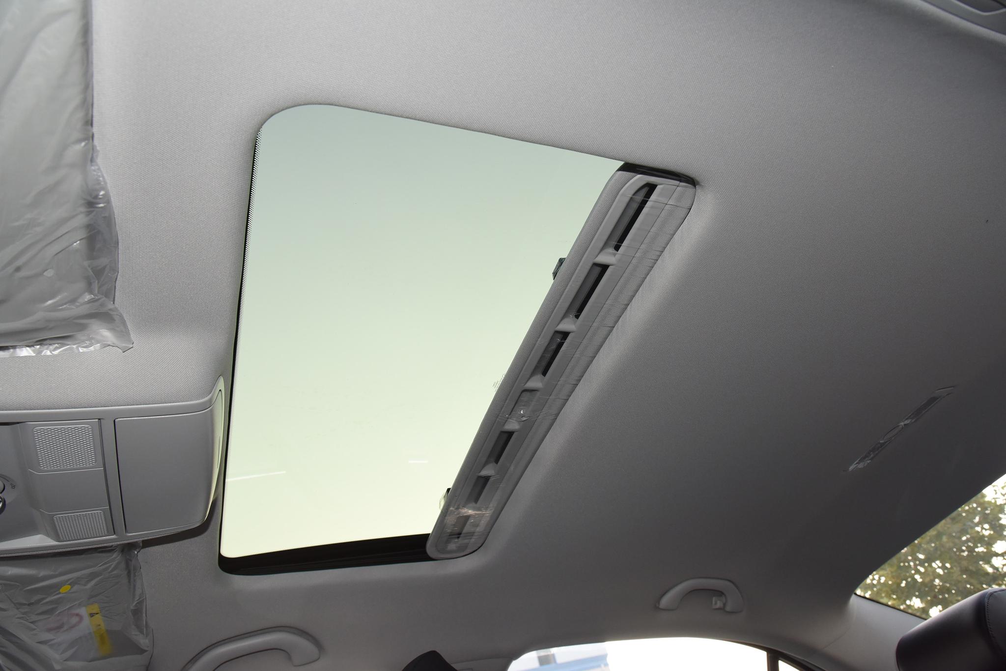 速腾天窗关不上自动回弹怎么办,速腾2020款1.4t舒适版天窗怎么开