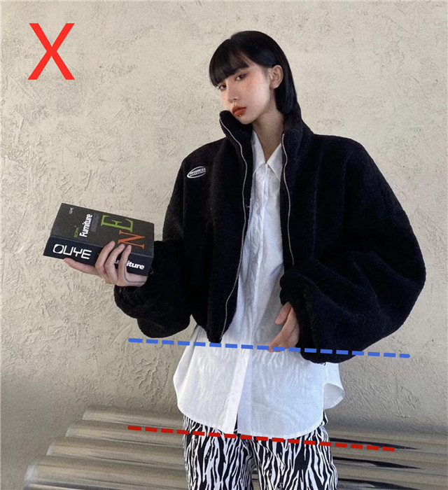 今年流行款羊羔绒羽绒服拼接的,比羽绒服更保暖的羊羔毛外套