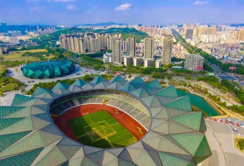 享受激情，素质观赛！龙岗观赛季，文明更精彩！