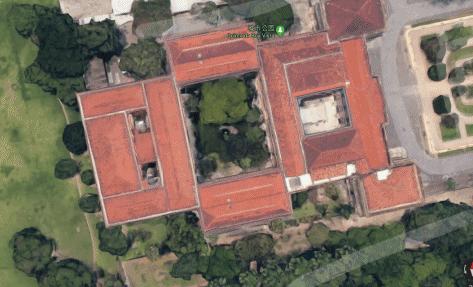 扣鼻屎、车震、随地大小便，你做的这些事全被拍下来了