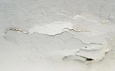 墙面起碱脱落是用草酸去碱吗,墙面泛碱处理