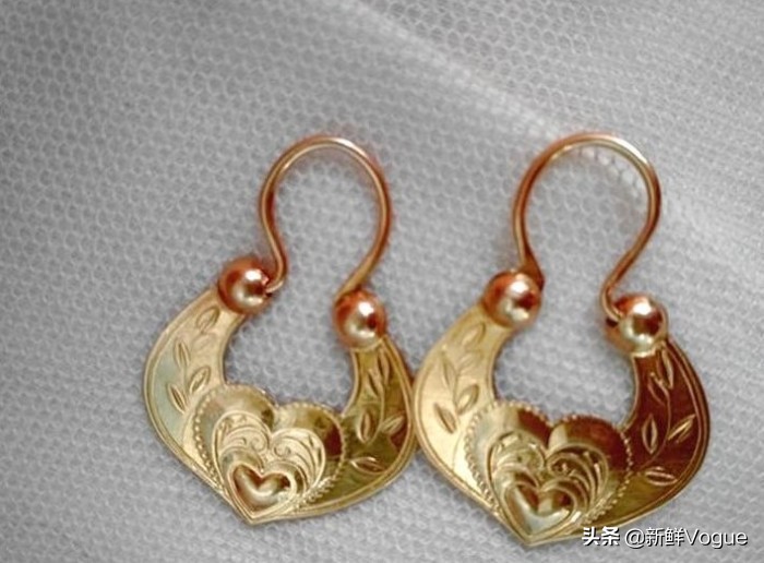 苏联金首饰,苏联特有珍贵的宝石珠宝