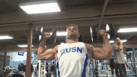 简单教你一招就能打造身材,一个简单的动作练腰