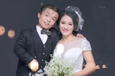 现实版最丑男娶漂亮老婆,一米二小矮人娶一米八漂亮媳妇