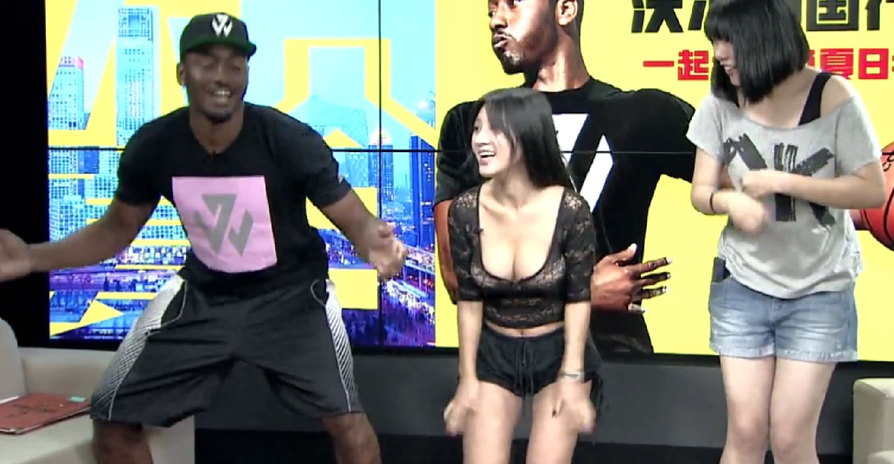 樊玲跳舞,樊玲跳小苹果