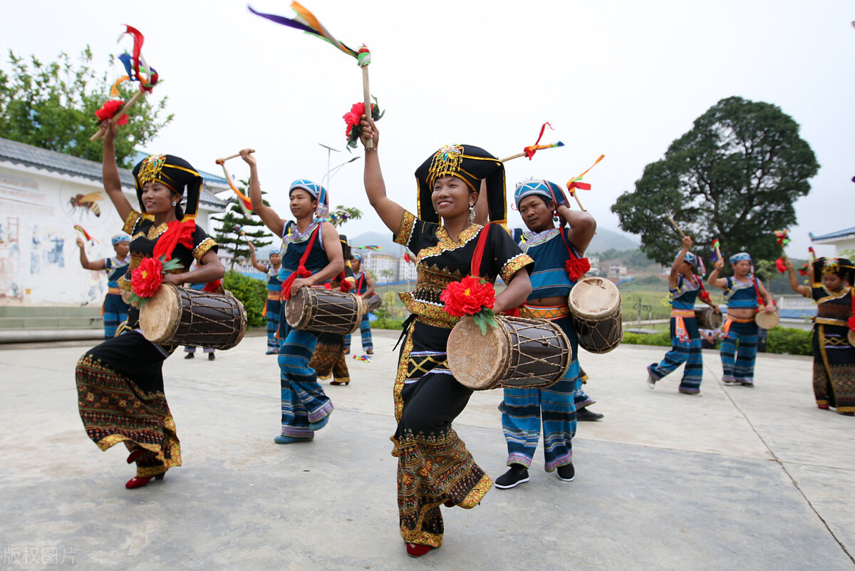 云南少数民族传统文化保护,四川和云南哪个少数民族多