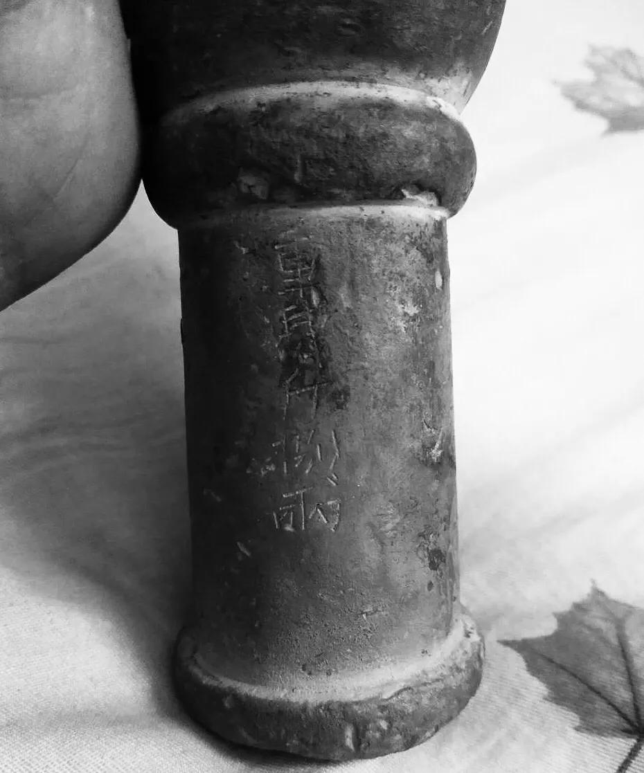 青铜器做旧最厉害的地方,青铜器锈色的鉴定