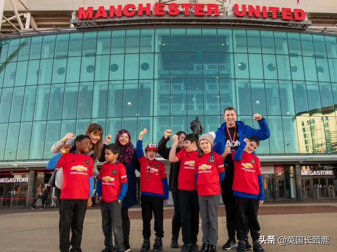 鑻卞浗瓒崇悆钁楀悕鐞冨満,鑻卞浗瓒崇悆鍦ｅ湴