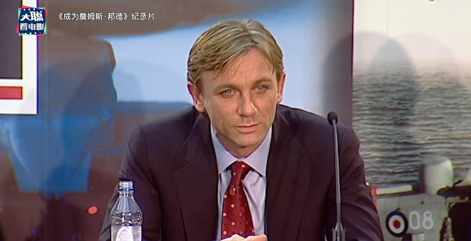 007大战皇家赌场007被上刑打哪里,007皇家赌场邦德受刑镜头分析