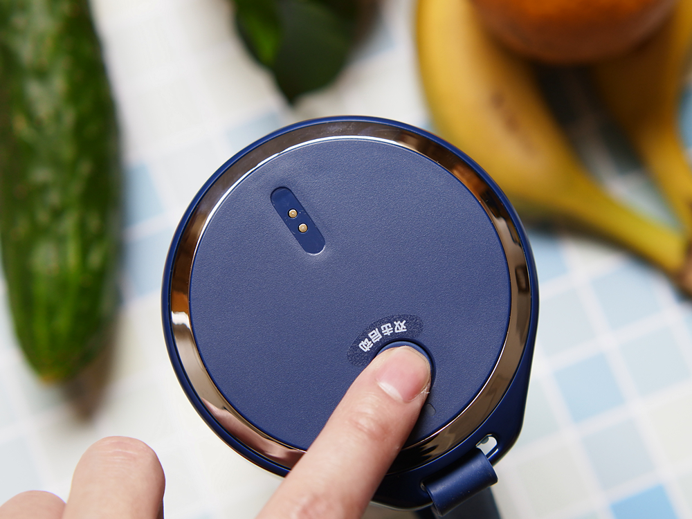 摩飞便携榨汁杯使用方法,摩飞便携榨汁杯充电视频