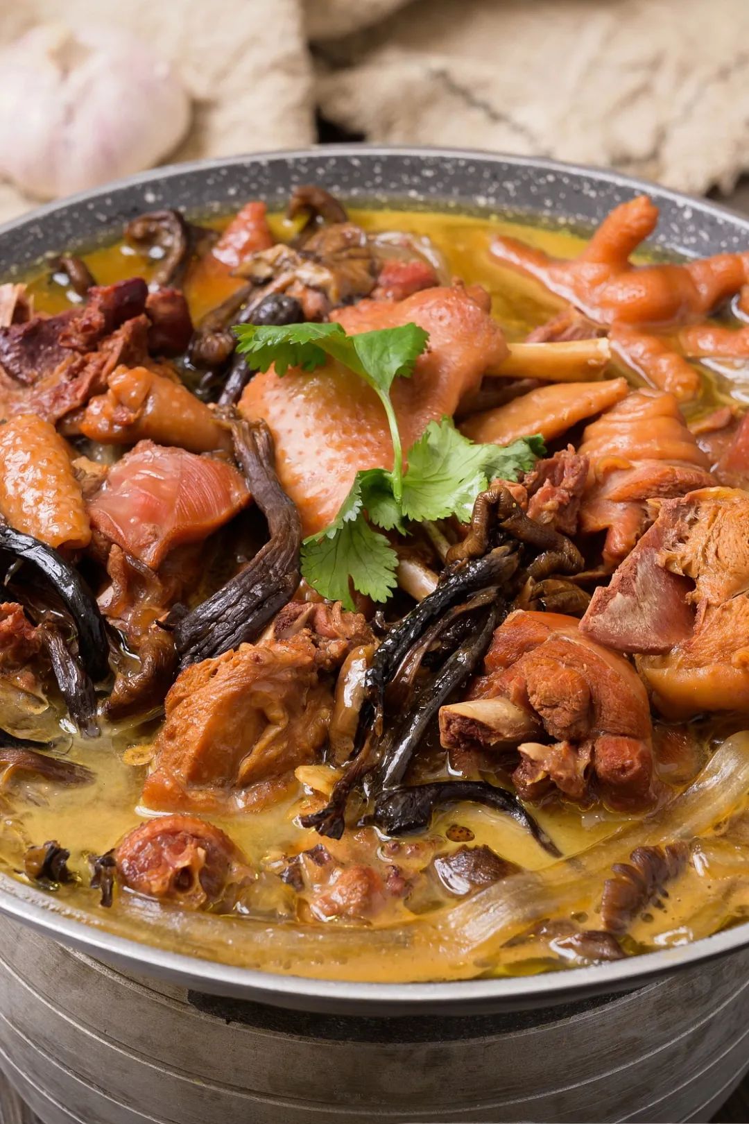 东北人吃战斗鸡,有多凶?