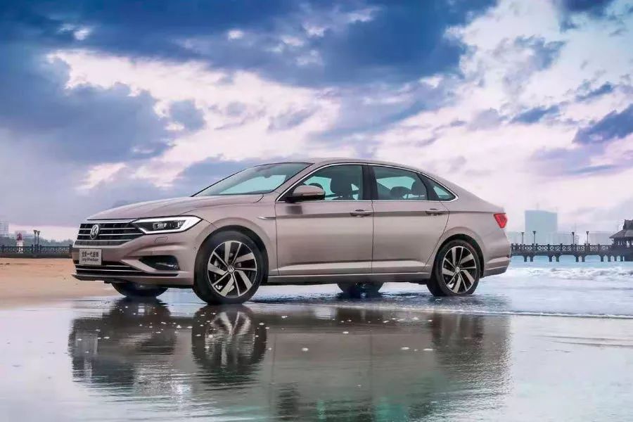 全新大众速腾1.4t试驾,试驾速腾空间