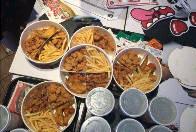 为什么肯德基全家桶会放一张白纸,肯德基全家桶为什么放一张白纸