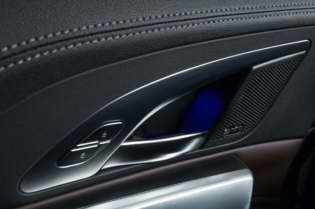 vv7旗舰版和科技版,19款vv7旗舰版