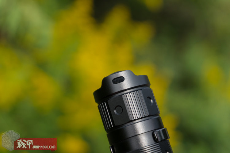 fenix菲尼克斯pd36rv2.0,fenix手电pd40r与pd36r哪个好